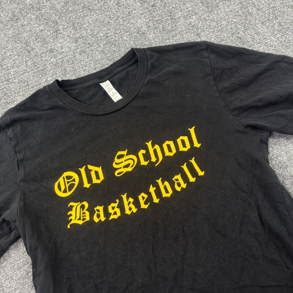 Bella+Canvas T-Shirt Medium Black Old School Basketball Graphic Mens
